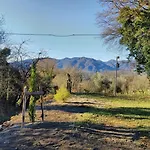 Tiny House At Ariola Lodge Irola