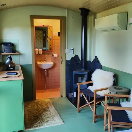 ロッジ Tiny House At Ariola Irola